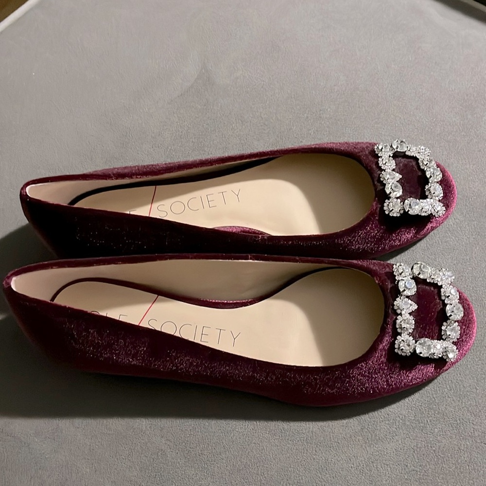 High society velvet wine flats with square bling nwt size 8/38